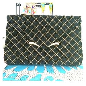 Elaine Turner quilted clutch